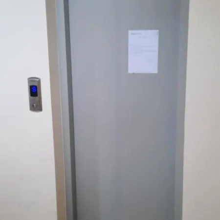 Kat Apartman Apartman *